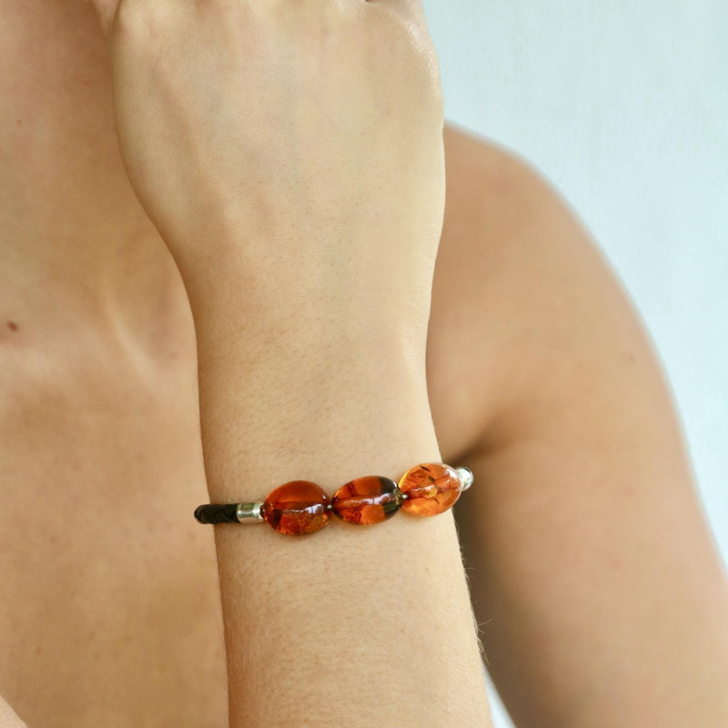 Bracciale in ambra naturale cognac del Mar - per trasmettere calore e stabilità — foto 3