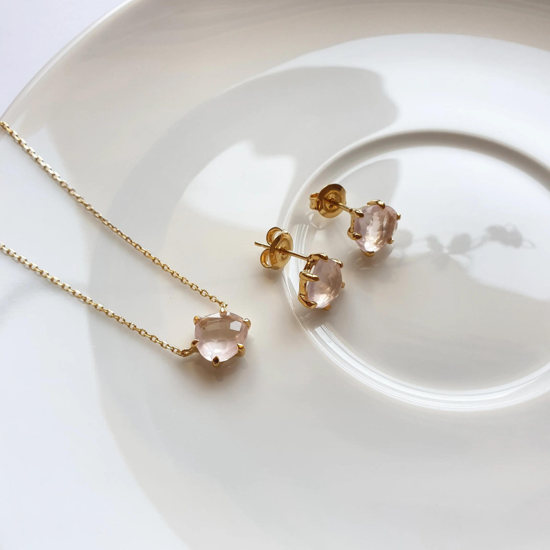 Orecchini a bottone cuore con quarzo rosa naturale in argento 925 dorato — foto 3