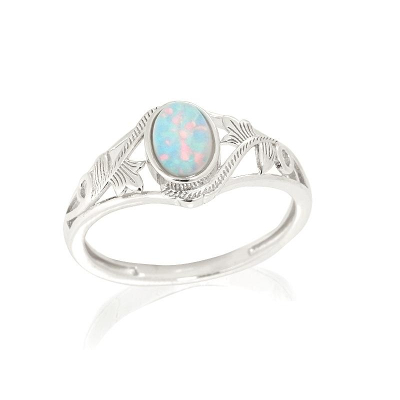 Anello con opale bianco australiano ovale in argento rodiato, per custodire la tua luce — foto 1