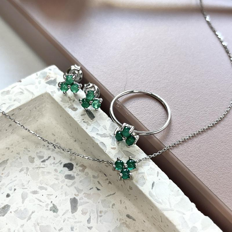Orecchini a bottone con onice verde, per evocare i giardini della primavera — foto 3