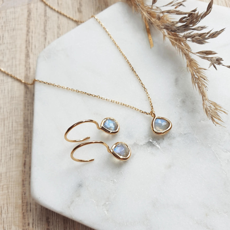 Anello cuore in labradorite 6 mm, argento placcato oro, per custodire il tuo amore — foto 2