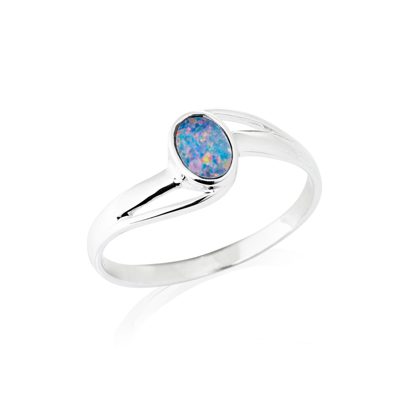 Anello ovale con opale australiano blu, per evocare l'oceano — foto 1
