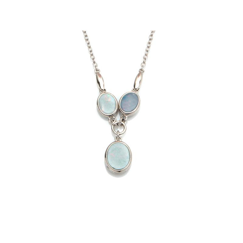 Collana in argento rodiato con opale blu, per custodire la tua luce interiore — foto 1