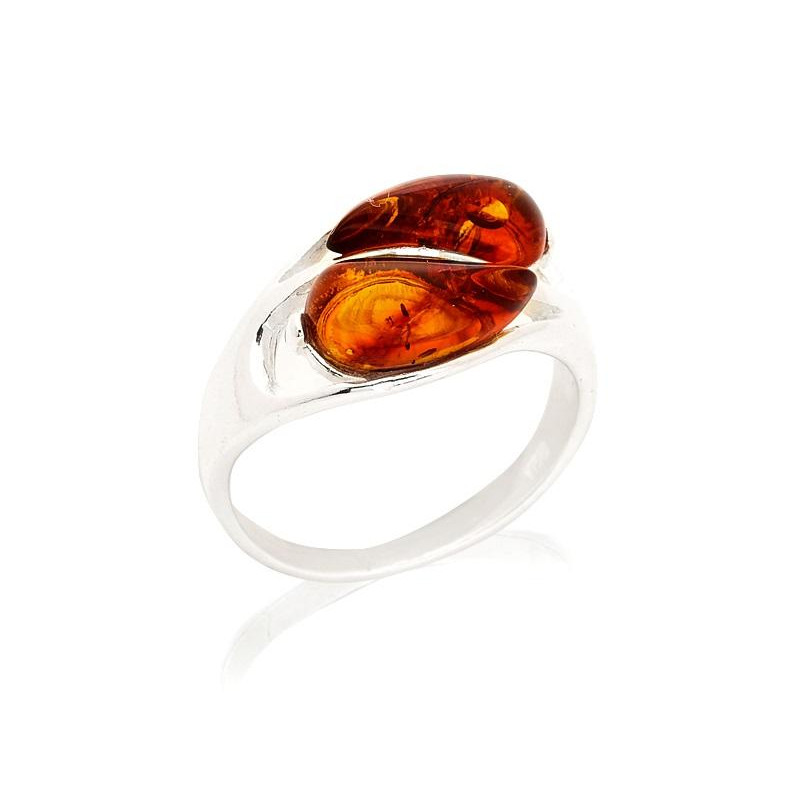 Anello multipietre e ambra cognac, per portare il sole di estate — foto 1