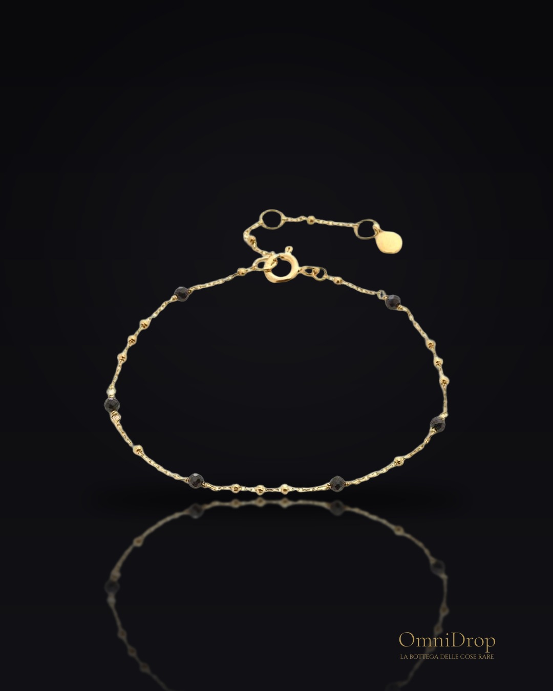 Bracciale in argento dorato 925 con spinello nero, per custodire la tua forza