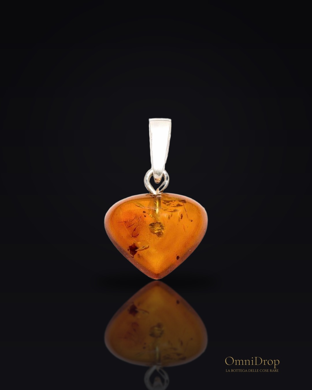 Ciondolo cuore ambra cognac, per raccontare il tuo amore