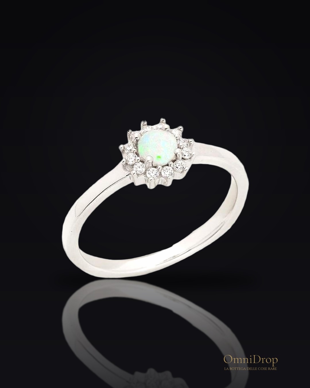 Anello pietra lunare, per illuminare il tuo cammino