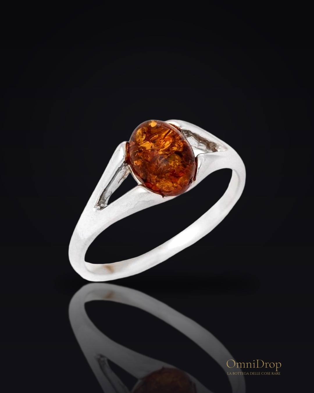 Anello ambra cognac, per portare il mare dentro di te