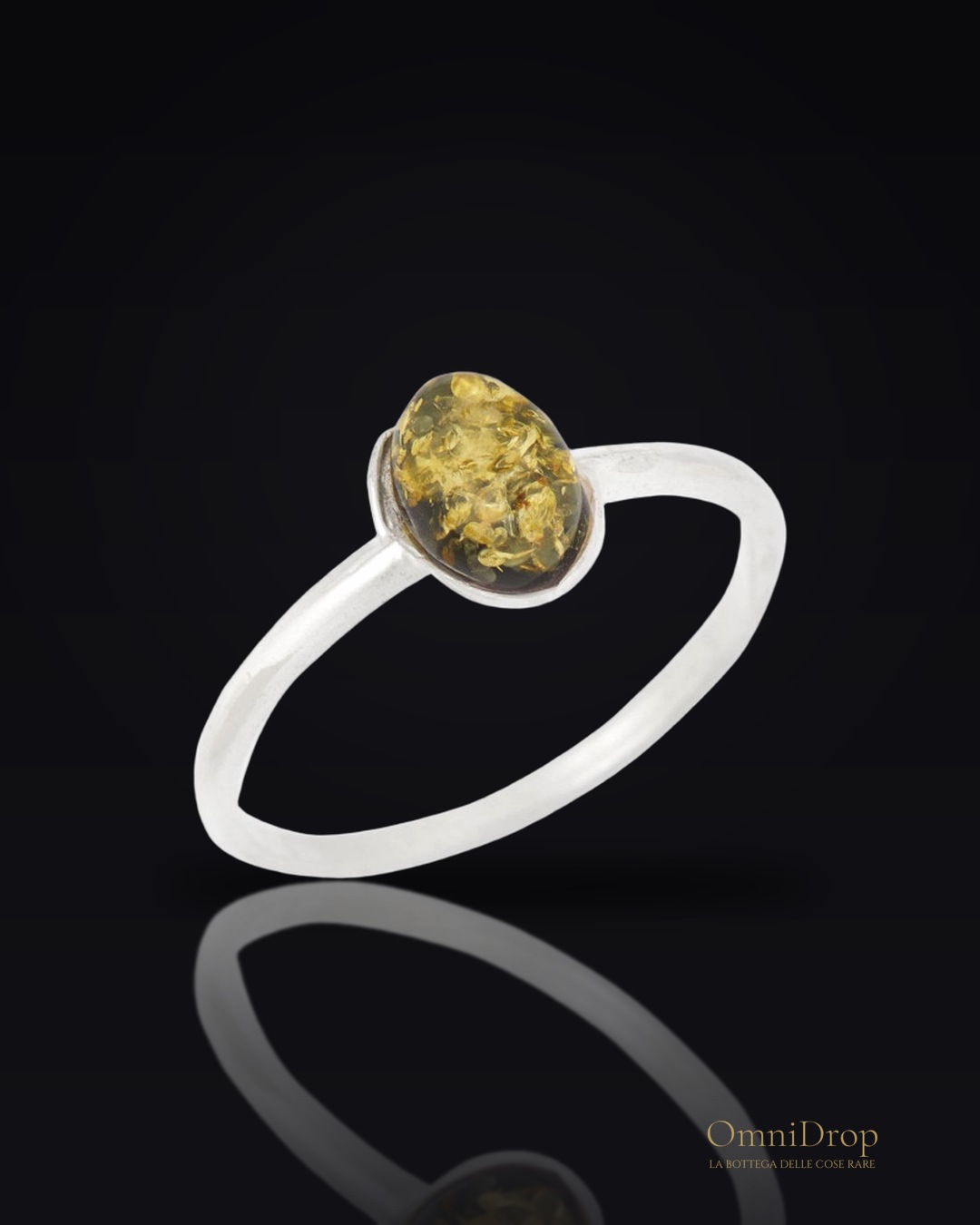 Anello ambra verde Baltico, per custodire i tuoi ricordi