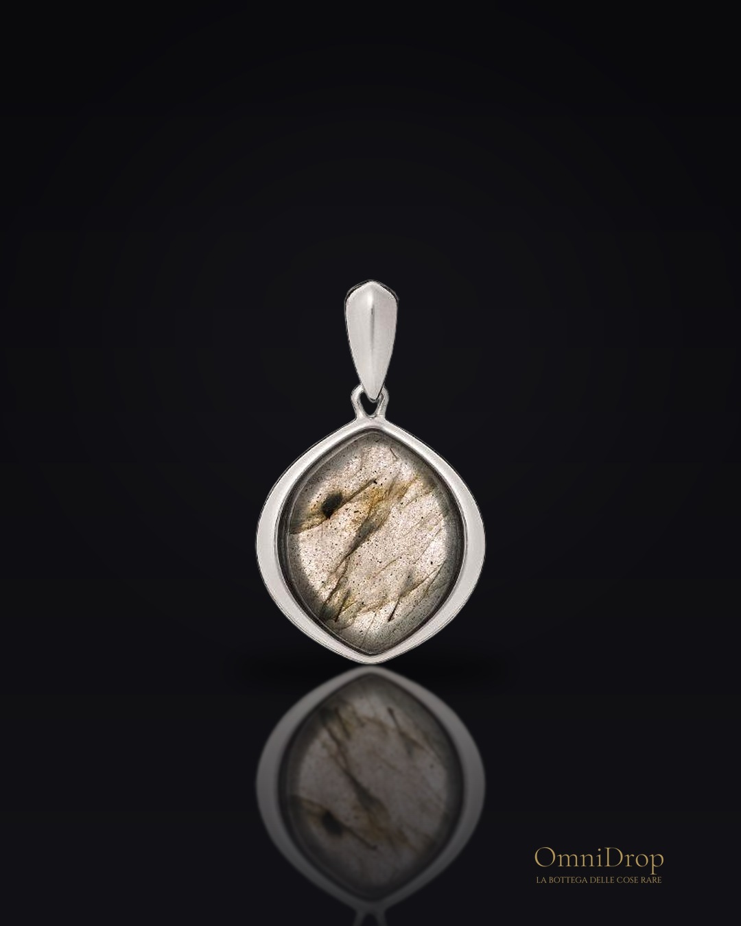 Ciondolo in argento 925 rodiato con labradorite multicolore, per custodire la tua luce