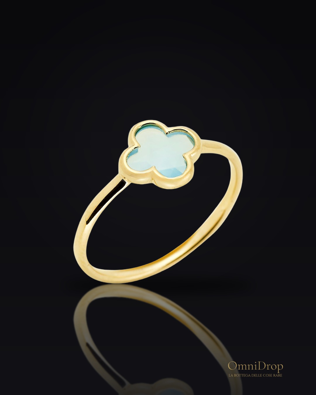 Anello calcedonia blu trifoglio, per evocare dolci ricordi