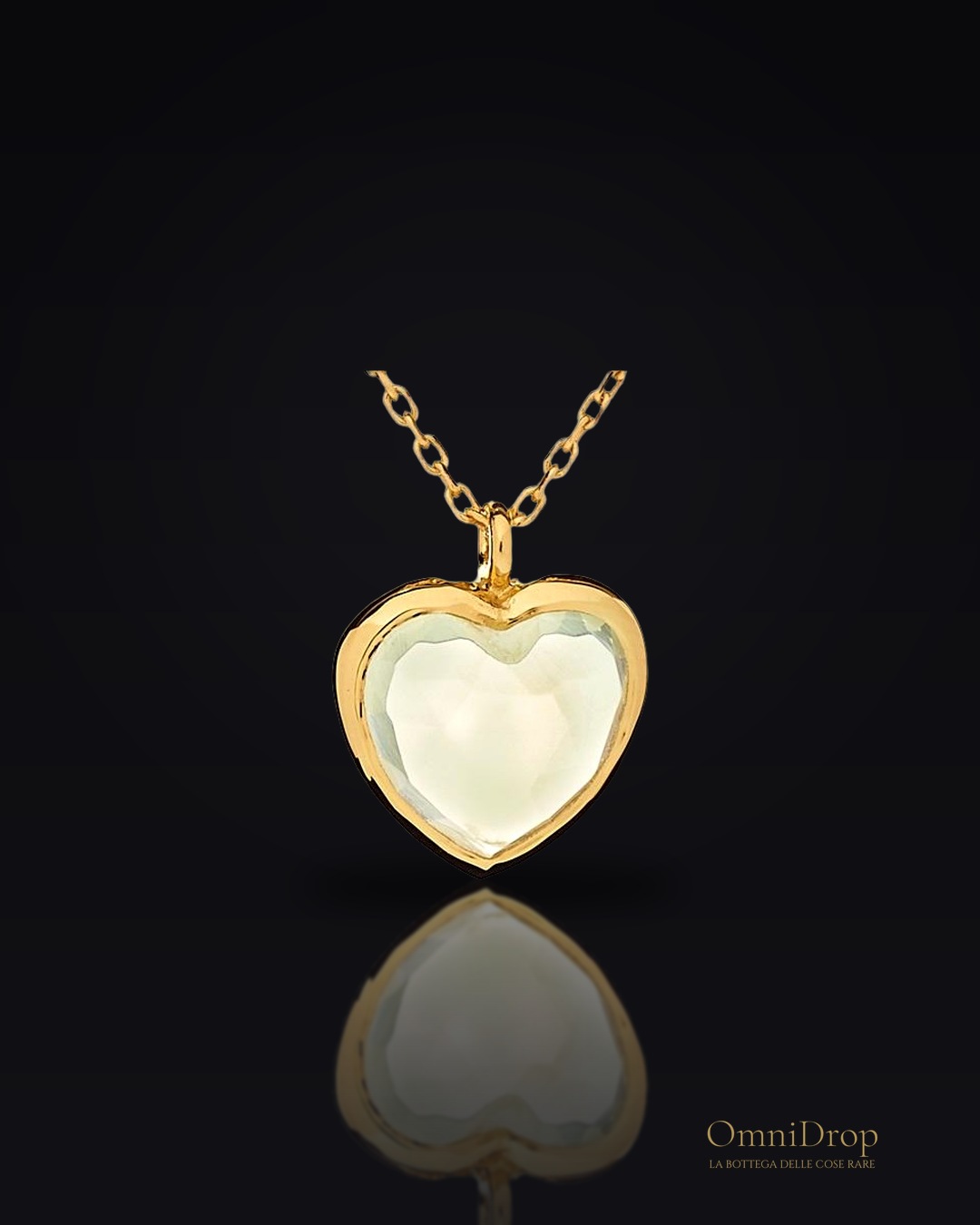 Collana cuore in argento dorato 925 con pietra verde naturale, per custodire il tuo amore