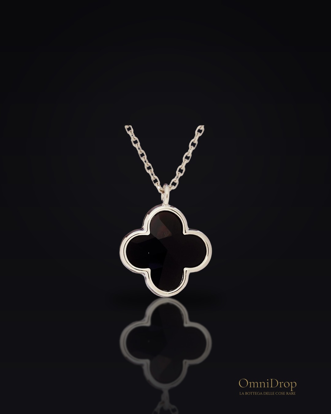 Collana trifoglio onice nero, per tenere vivo il tuo spirito