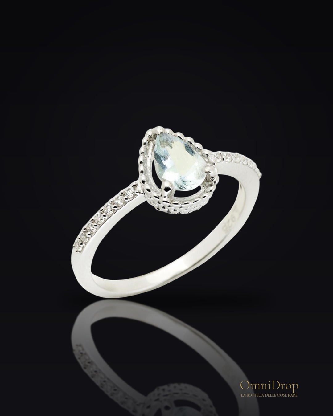 Anello in acquamarina blu goccia naturale in argento rodiato 925 08x1 cm
