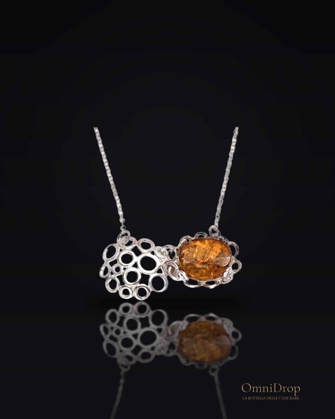 Collana in argento 925 rodiato con ambra cognac, 42 + 3 cm, per custodire la tua luce