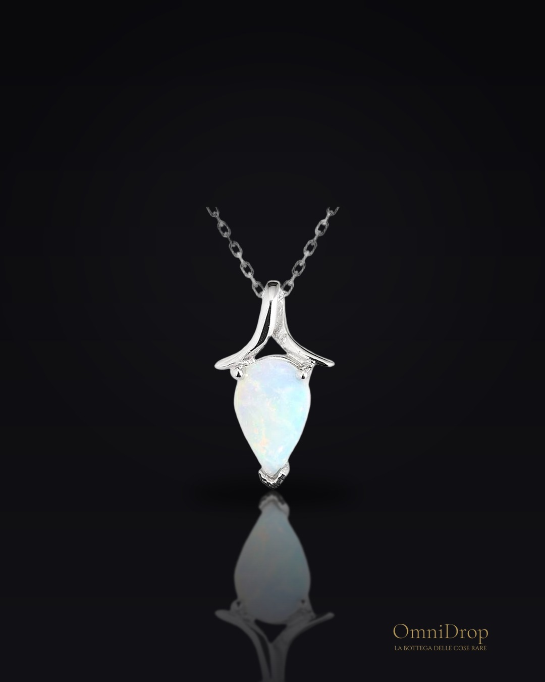 Ciondolo argento rodiato 925 con opale bianco naturale, per custodire luce interiore