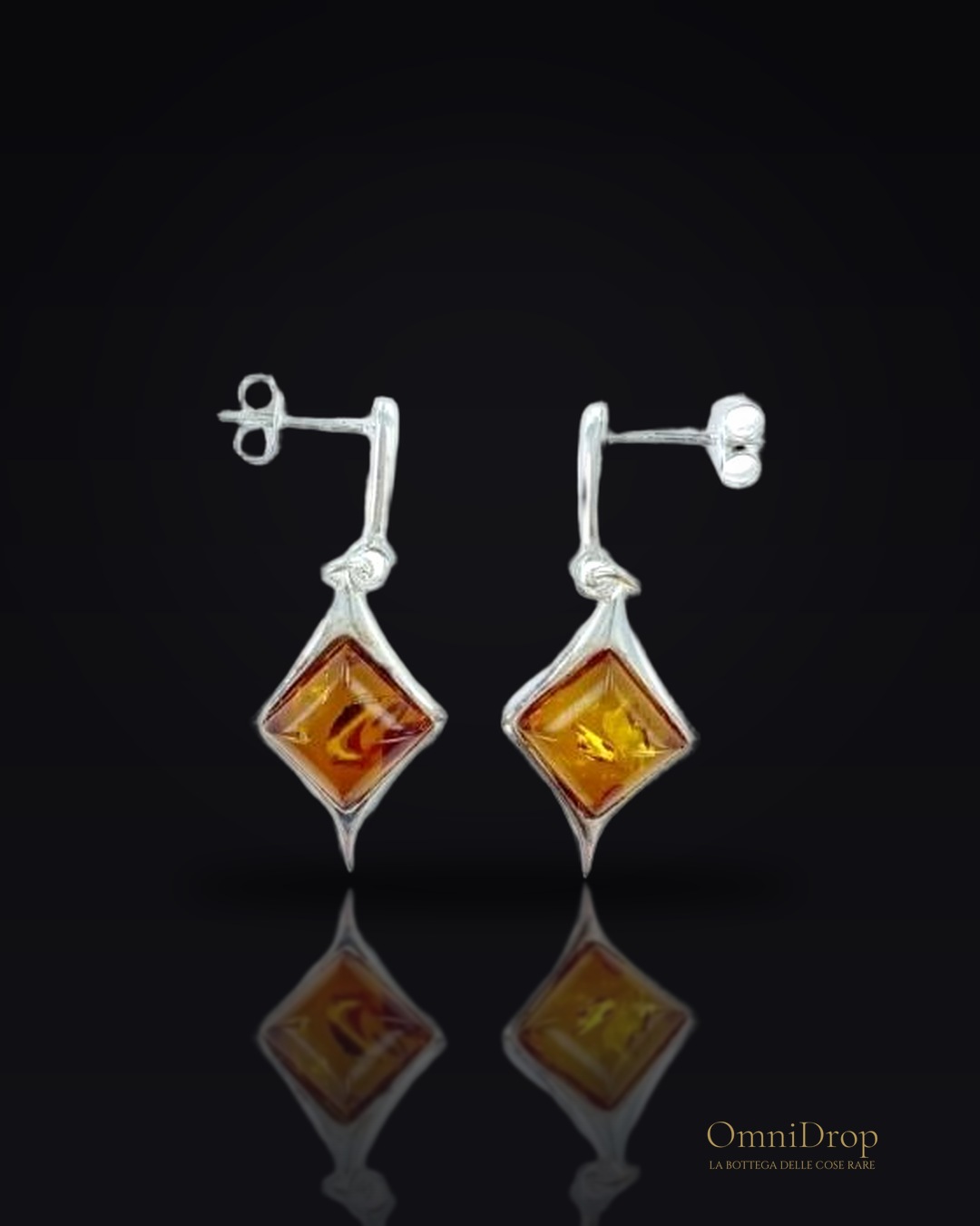 Orecchini pendenti in ambra baltica cognac quadrata, argento 925, 8x8 mm